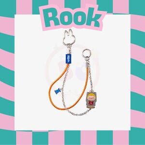 POP MART-THE MONSTERS-LETS CHECKMATE PHONE CHARM-ROOK